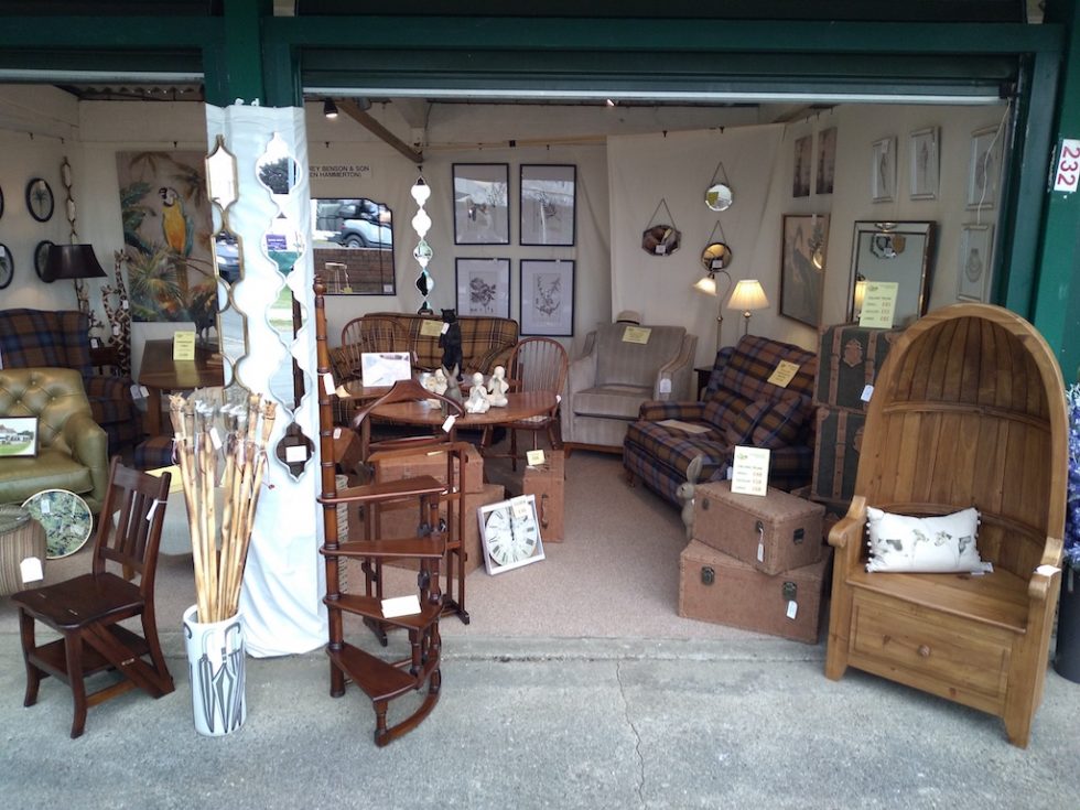 Virtual Tour Geoffrey Benson & Son